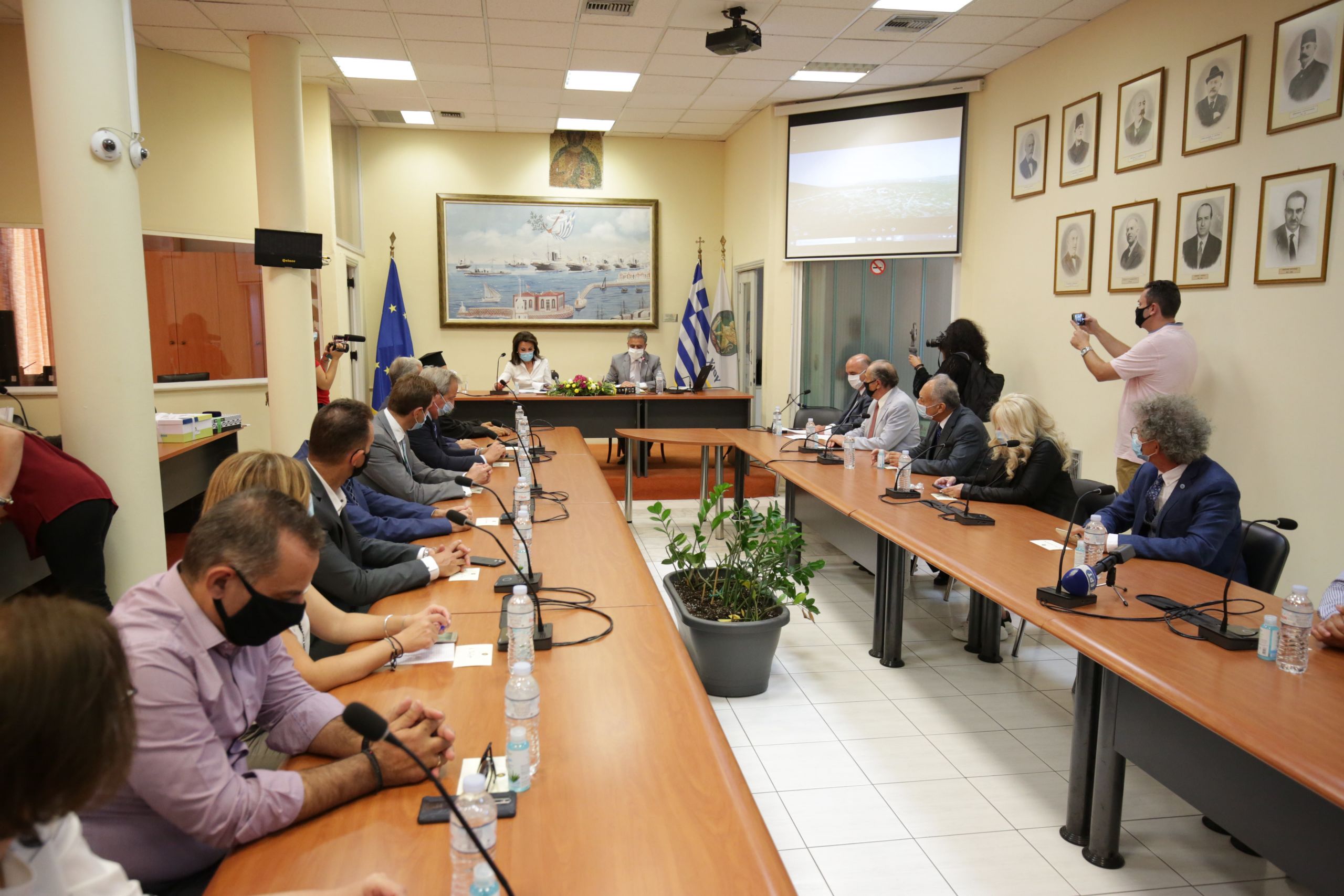 Επιτροπή Ελλάδα 2021: Επίσκεψη αντιπροσωπείας στη Χίο