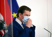 Σεμπάστιαν Κουρτς: Δεν τελειώνει ο κορωνοϊός με την έναρξη των εμβολιασμών Σεμπάστιαν Κουρτς: Δεν τελειώνει ο κορωνοϊός με την έναρξη των εμβολιασμών