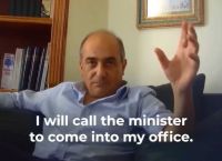 Κύπρος «χρυσά» διαβατήρια: Πολιτικός σεισμός μετά τις αποκαλύψεις του Al Jazeera Κύπρος «χρυσά» διαβατήρια: Πολιτικός σεισμός μετά τις αποκαλύψεις του Al Jazeera