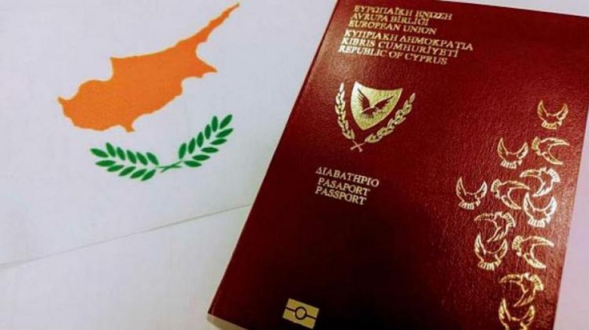 Χρυσά διαβατήρια Κομισιόν: «Καμπάνα» σε Κύπρο και Μάλτα