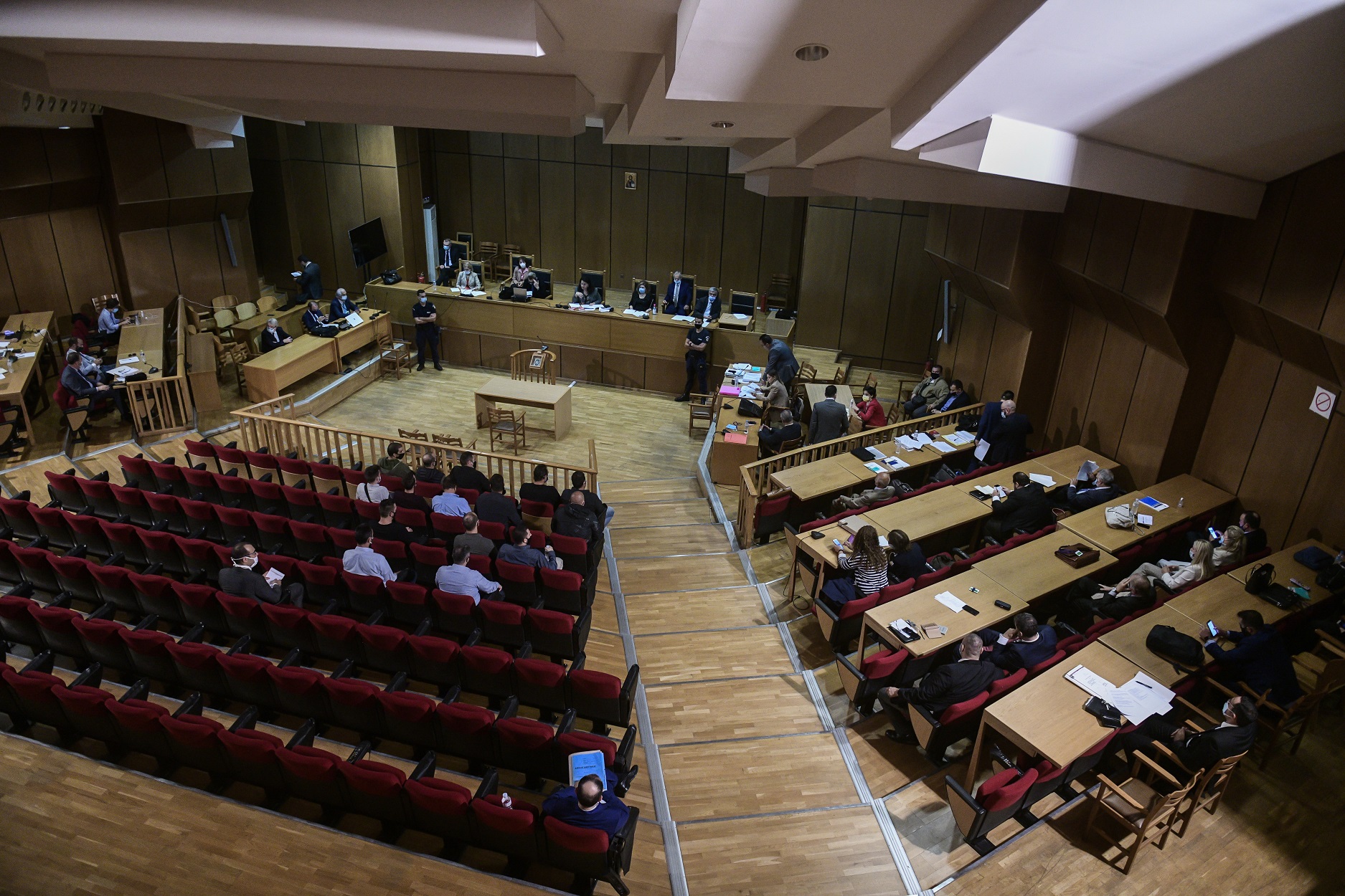 Δίκη Χρυσής Αυγής: Στην τελική ευθεία για τις συλλήψεις και τις αναστολές των ποινών