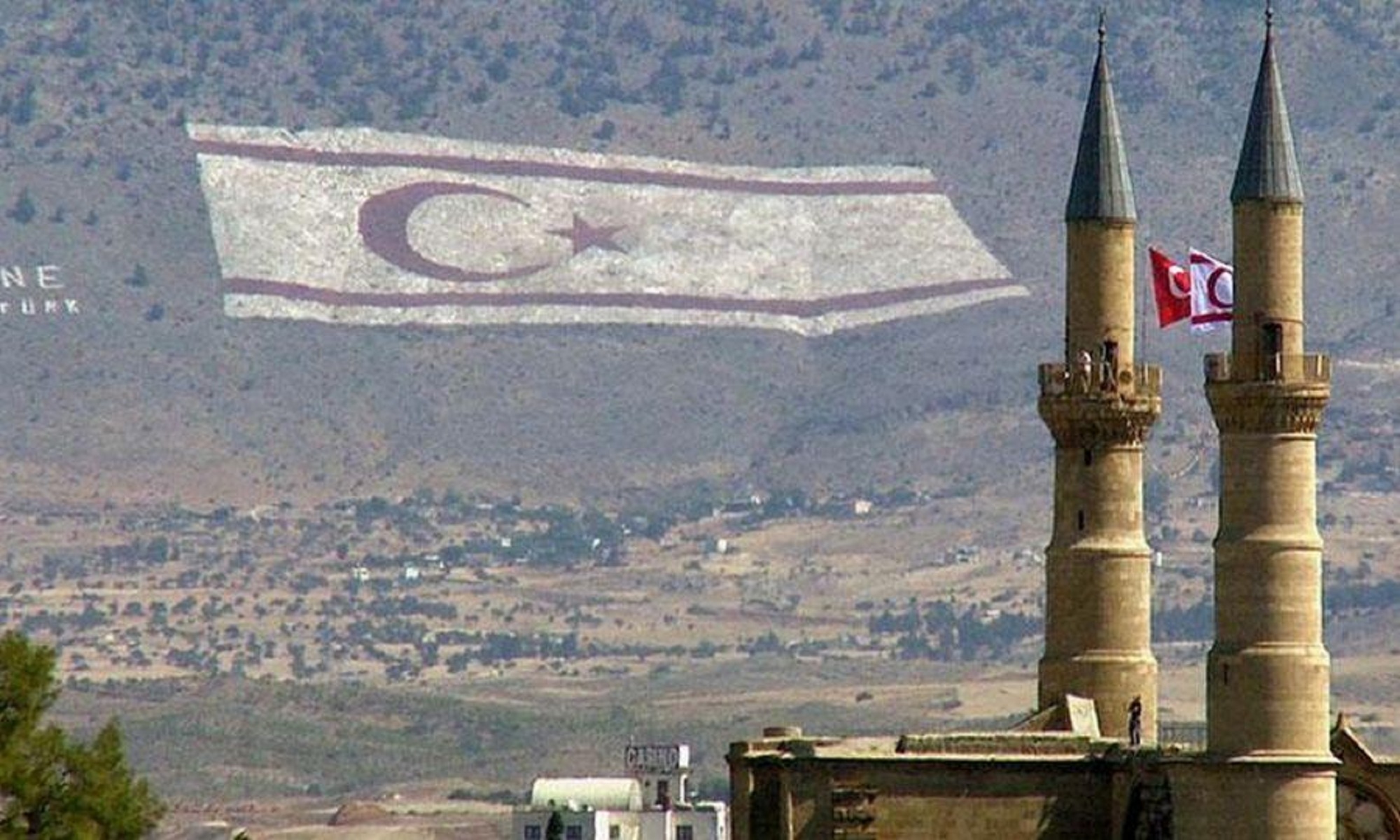 Κύπρος Κατεχόμενα εκλογές: Άνοιξαν οι κάλπες εν μέσω παρεμβάσεων