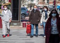 Σαρώνει την Ευρώπη ο κορωνοϊός καταρρίπτοντας τα ρεκόρ