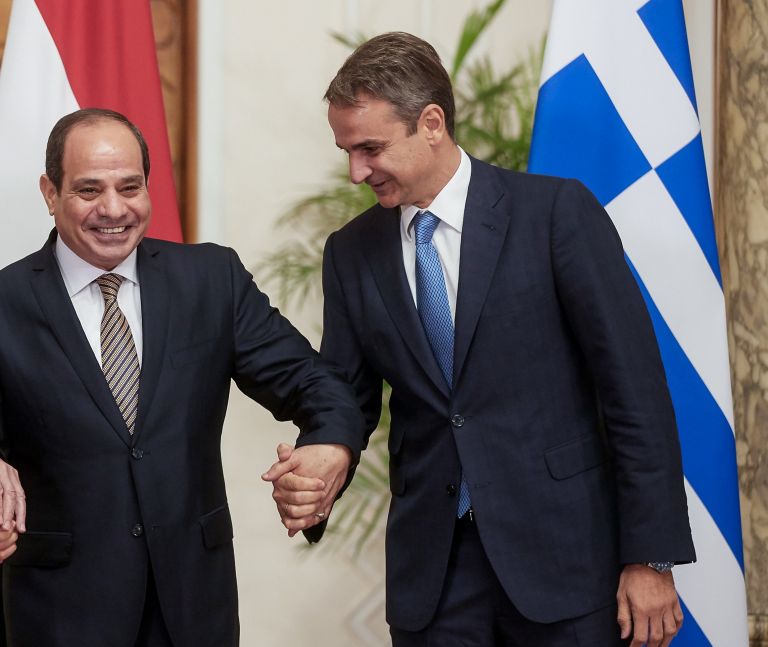 Ελλάδα Αίγυπτος ΑΟΖ: Ο Αλ Σίσι επικύρωσε τη συμφωνία οριοθέτησης θαλάσσιων ζωνών