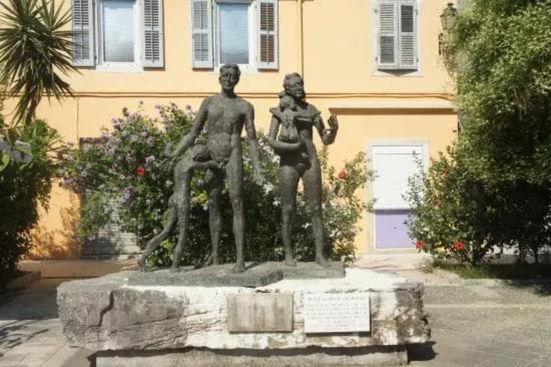 Γερμανός πρέσβης για Χρυσή Αυγή: Αυτού του είδους οι δραστηριότητες πρέπει να τιμωρούνται