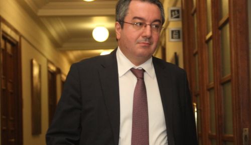 Μόσιαλος κορωνοϊός: Εξελίξεις για τη θεραπεία με τα μονοκλωνικά αντισώματα – Αυτή είχε λάβει ο Τραμπ