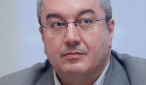 Ηλίας Μόσιαλος κορωνοϊός: Ο αριθμός των κρουσμάτων είναι ήδη τετραψήφιος – Στόχος η προστασία των πολιτών