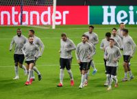 Πόρτο Ολυμπιακός: Αρκετοί σκάουτερ για 3 παίκτες στις εξέδρες του Ντραγκάο Πόρτο Ολυμπιακός: Αρκετοί σκάουτερ για 3 παίκτες στις εξέδρες του Ντραγκάο