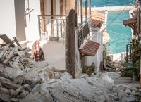 Σεισμός στη Σάμο: Κοντέινερ και σκηνές στους κατοίκους Σεισμός στη Σάμο: Κοντέινερ και σκηνές στους κατοίκους