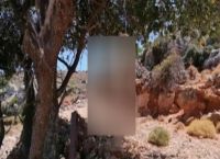 Κτηνωδία Χανιά: Ανθρώπινο τέρας κρέμασε σκύλο – Του έκοψε τα γεννητικά όργανα με τανάλια Κτηνωδία Χανιά: Ανθρώπινο τέρας κρέμασε σκύλο – Του έκοψε τα γεννητικά όργανα με τανάλια