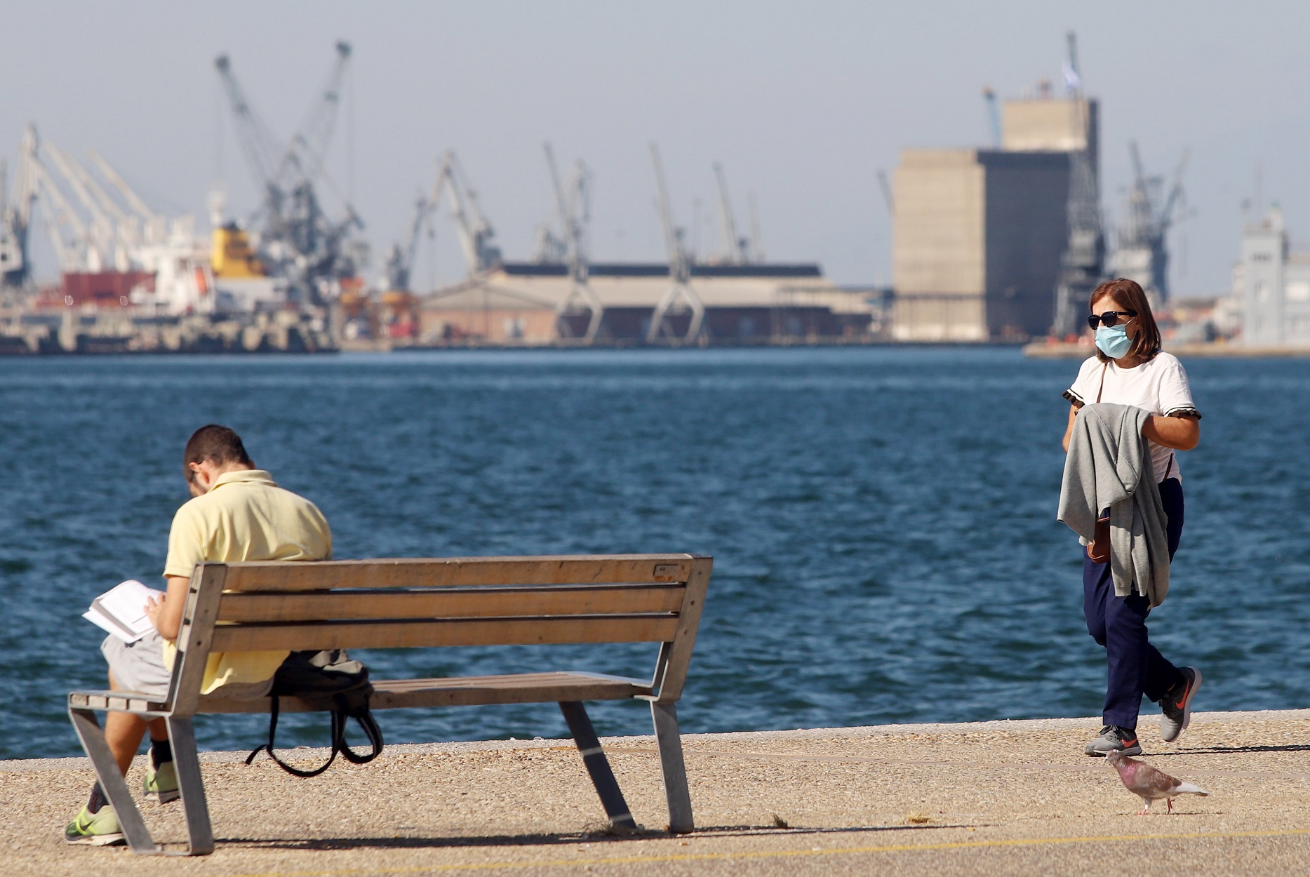 Κορωνοϊός Θεσσαλονίκη: Μήνυμα του 112 – «Φοράτε υποχρεωτικά μάσκα και πλένετε τα χέρια σας»