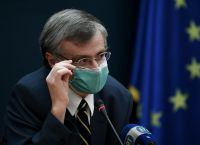Τσιόδρας για εμβόλια: Ο εμβολιασμός πρέπει να προχωρήσει με συνεχή ενημέρωση των πολιτών Τσιόδρας για εμβόλια: Ο εμβολιασμός πρέπει να προχωρήσει με συνεχή ενημέρωση των πολιτών