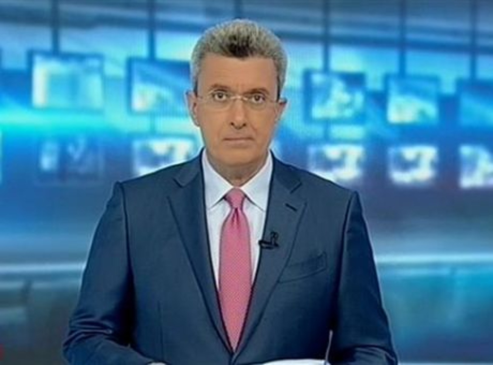Είσαι καραγκιόζης – Οργισμένο tweet από τον Νίκο Χατζηνικολάου