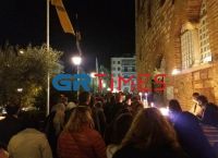 Άγιος Δημήτριος: Ουρές πιστών έξω από την εκκλησία στην Θεσσαλονίκη Άγιος Δημήτριος: Ουρές πιστών έξω από την εκκλησία στην Θεσσαλονίκη