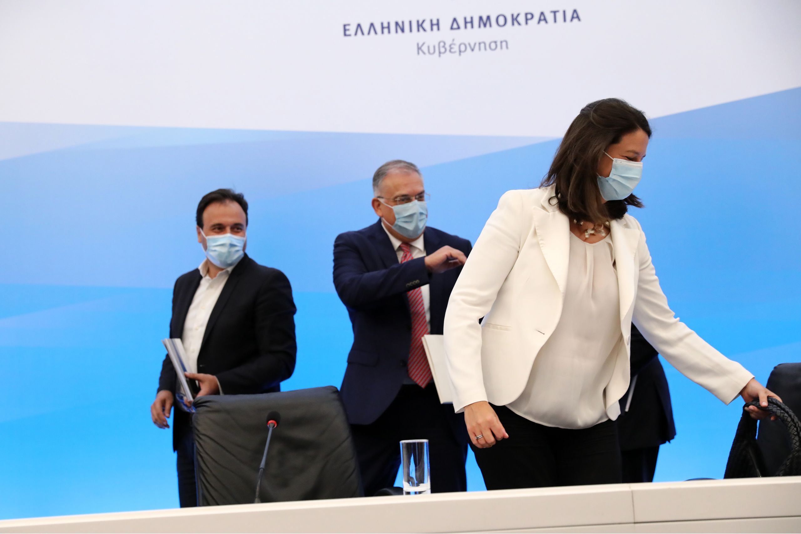 Κλείσιμο σχολείων: Στις 12μμ οι ανακοινώσεις της Κεραμέως, παρουσία Κικίλια και Θεοδωρικάκου