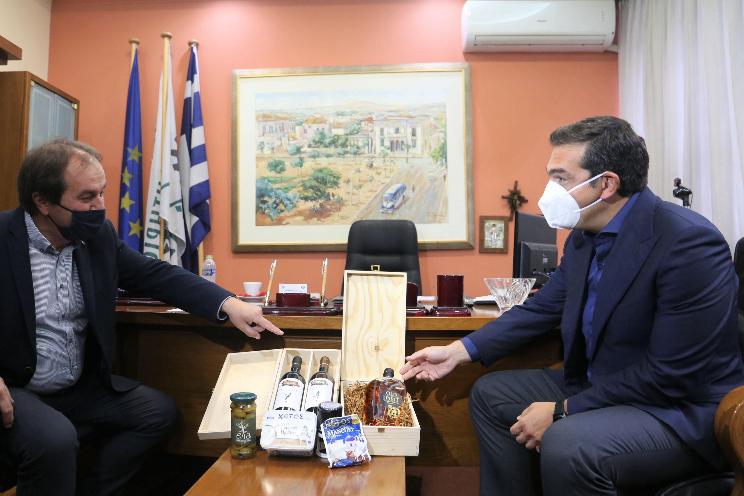Γιατροί Νοσοκομείου Λάρισας σε Τσίπρα: Δραματική η κατάσταση – Πλήρεις όλοι οι θάλαμοι ΜΕΘ