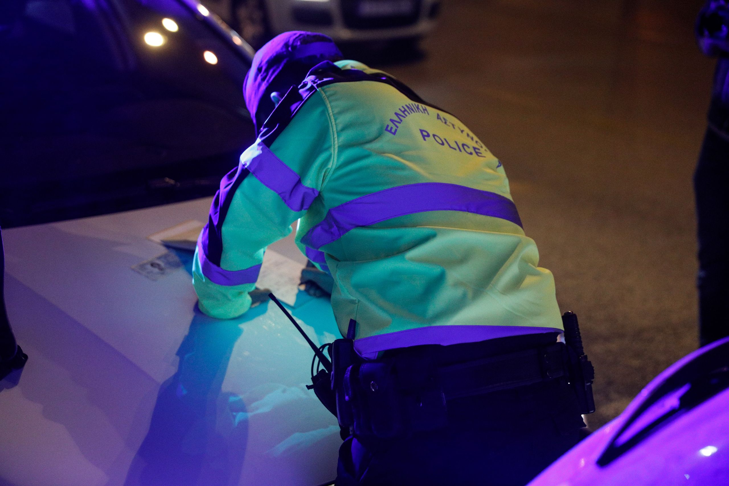 Lockdown Ελλάδα: Τρεις νέες συλλήψεις και 1.433 παραβάσεις για τα μέτρα