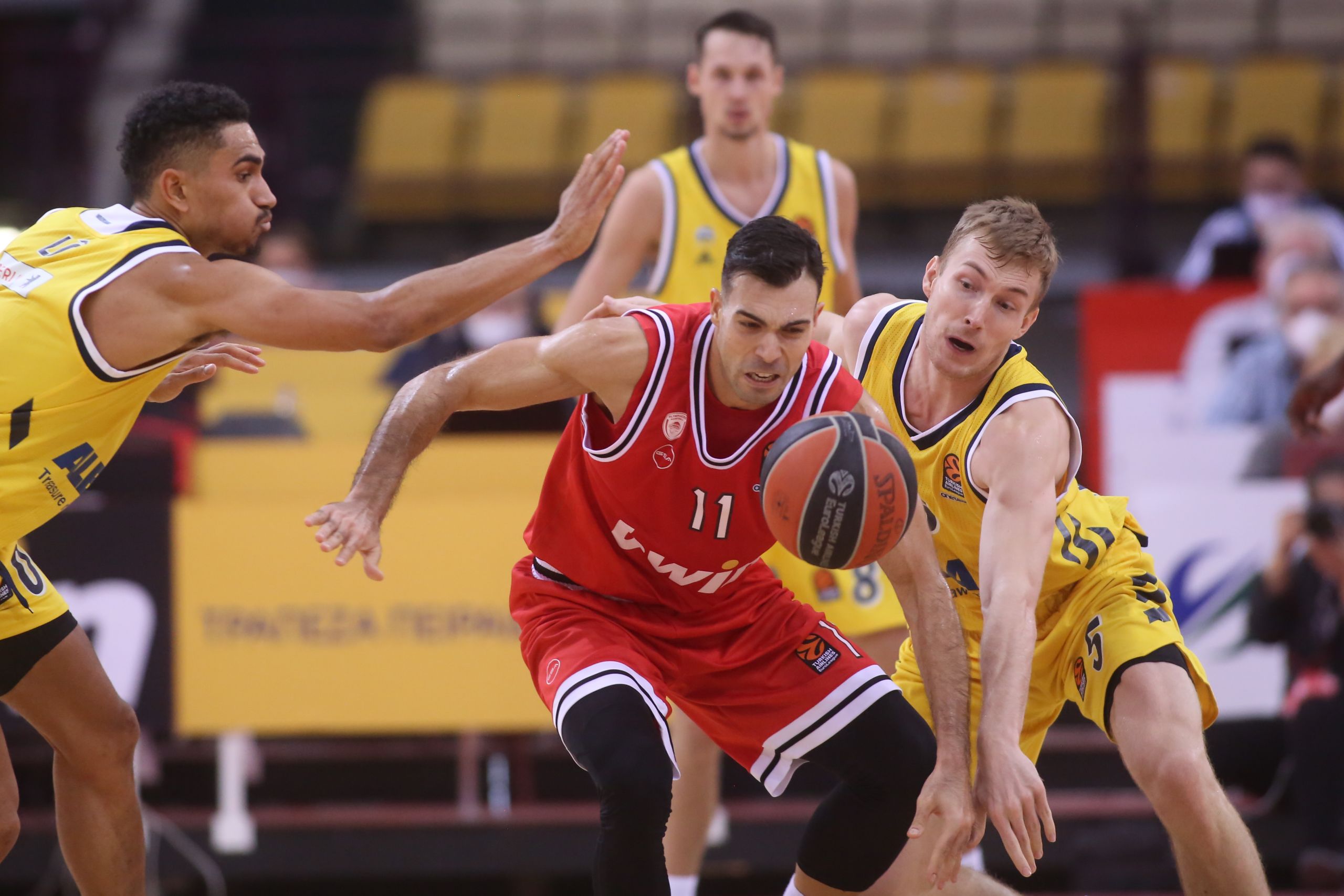 Ολυμπιακός – Άλμπα Βερολίνου: 75-71