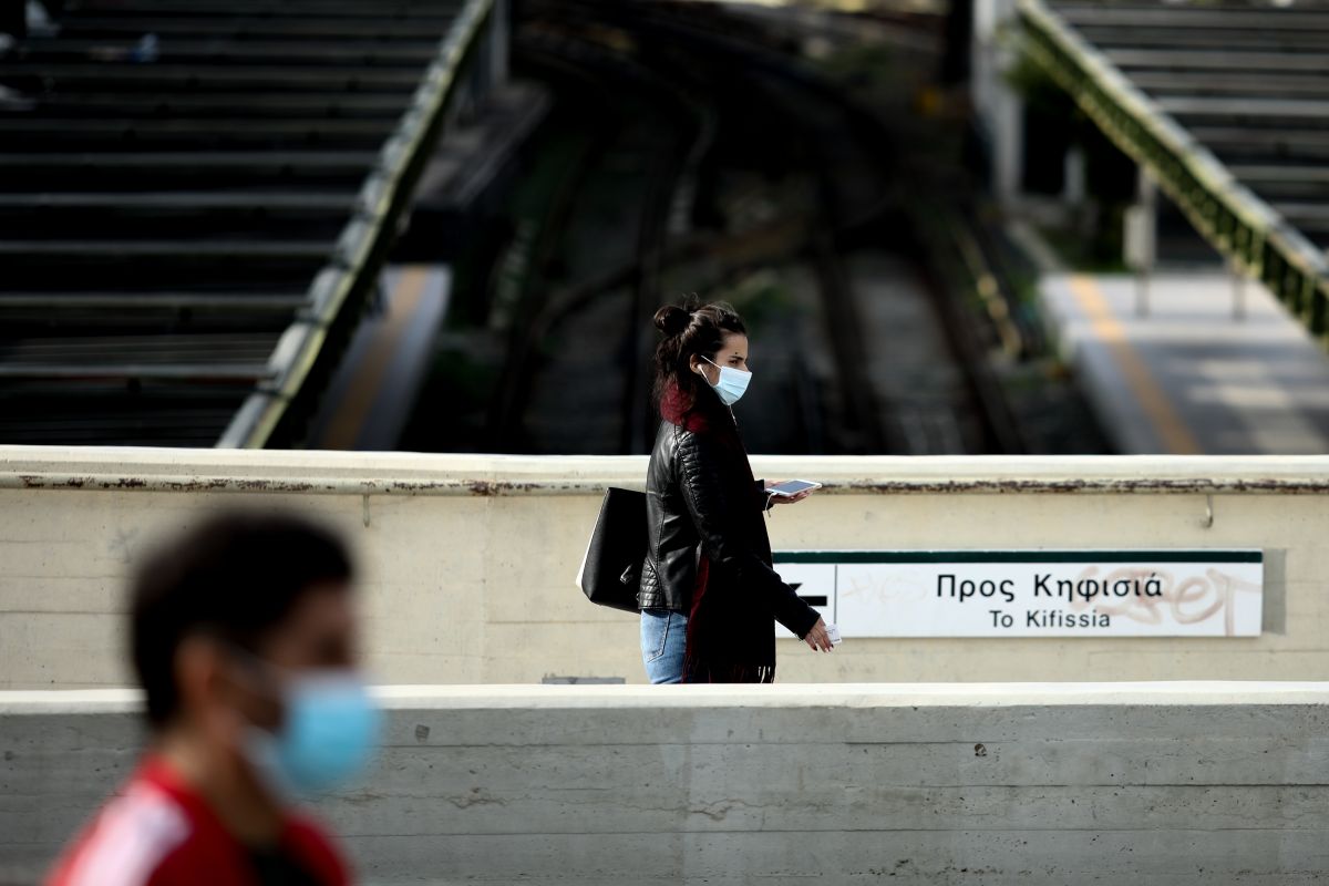 Κρούσματα σήμερα 19/5: Προχωρούν γοργά οι εμβολιασμοί