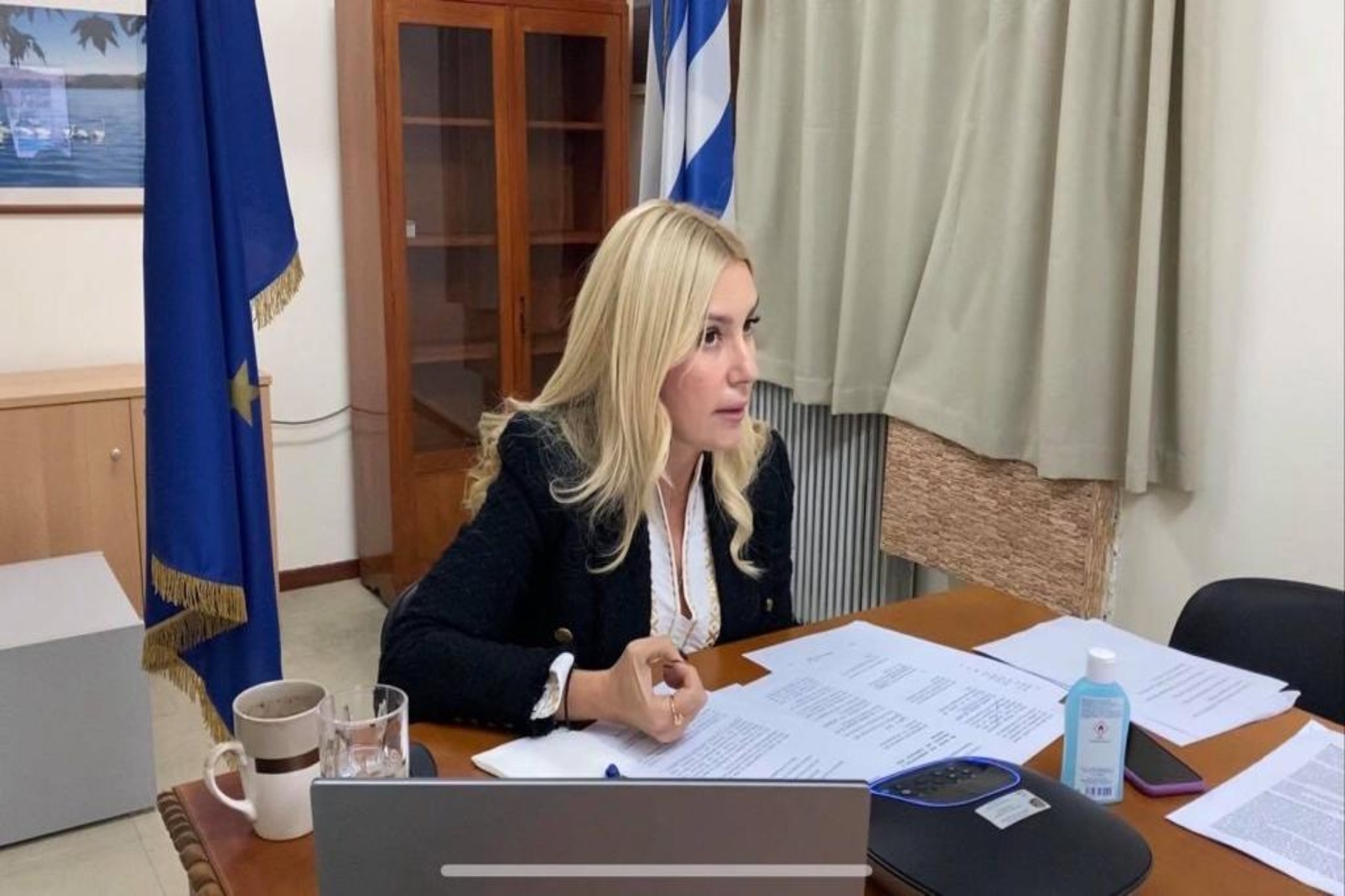 Φωτεινή Αραμπατζή: «Θα ενθάρρυνα νέες γυναίκες να ασχοληθούν με τα κοινά»