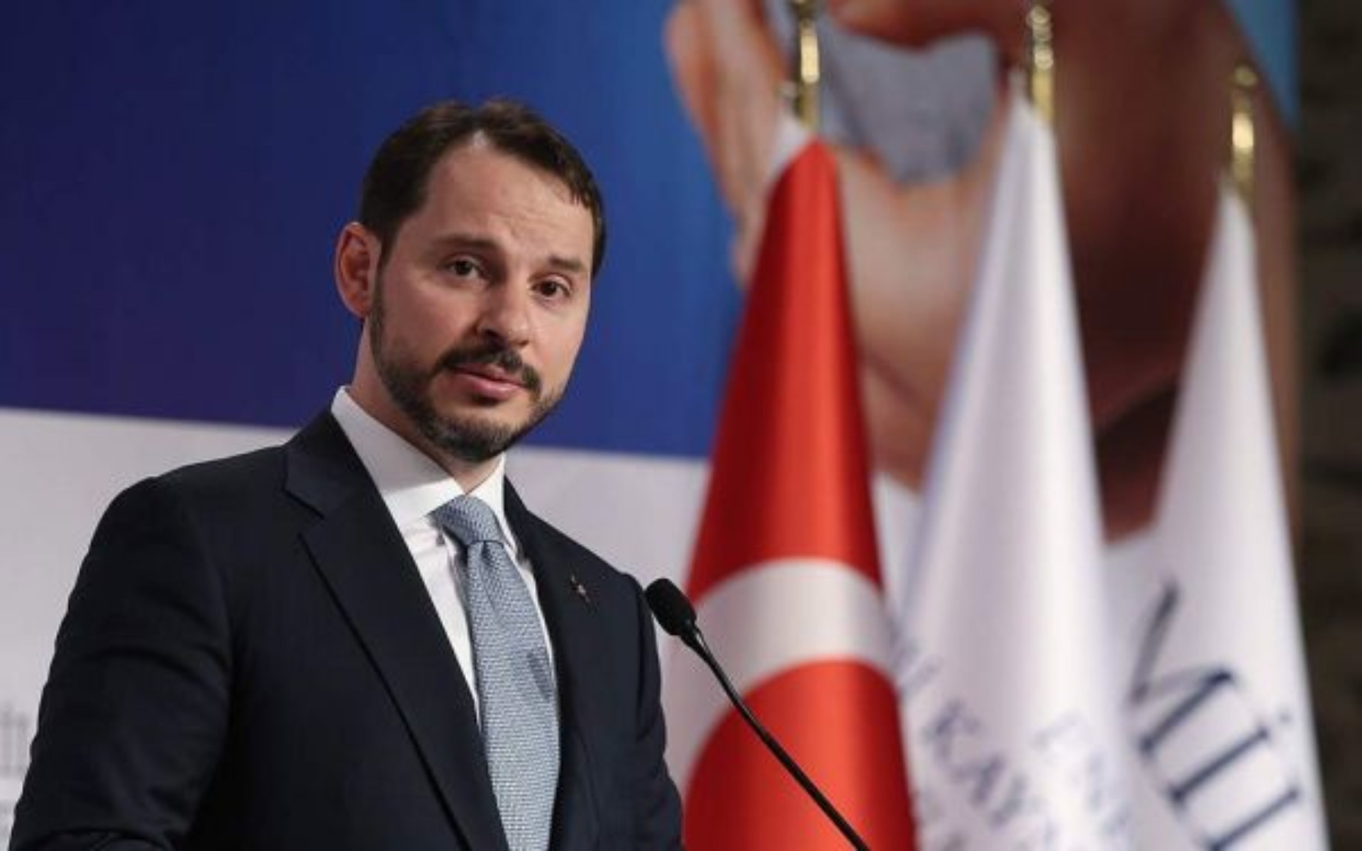 Τουρκία οικονομία: Η παραίτηση του γαμπρού του Ερντογάν και η κατάρρευση της τούρκικης λίρας