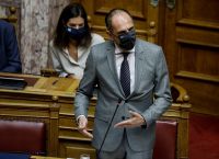 Γιώργος Γεραπετρίτης: Στόχος μας να ανοίξουν σχολεία και λιανεμπόριο την 1η Μαρτίου