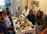 Σε γλέντι με φίλους ο Πολάκης εν μέσω καραντίνας Σε γλέντι με φίλους ο Πολάκης εν μέσω καραντίνας
