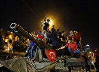 Τουρκία: Ποινές ισόβιας κάθειρξης για την απόπειρα πραξικοπήματος του 2016 Τουρκία: Ποινές ισόβιας κάθειρξης για την απόπειρα πραξικοπήματος του 2016
