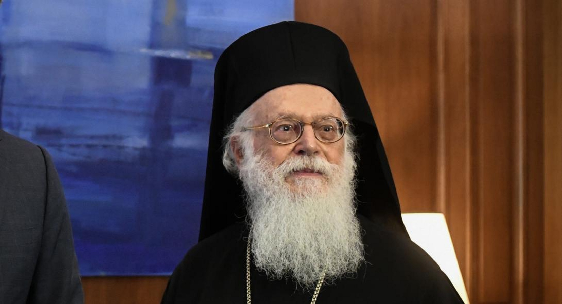 Αρχιεπίσκοπος Αναστάσιος κορωνοϊός: Το μήνυμά του μέσα από τη ΜΕΘ του «Ευαγγελισμού»