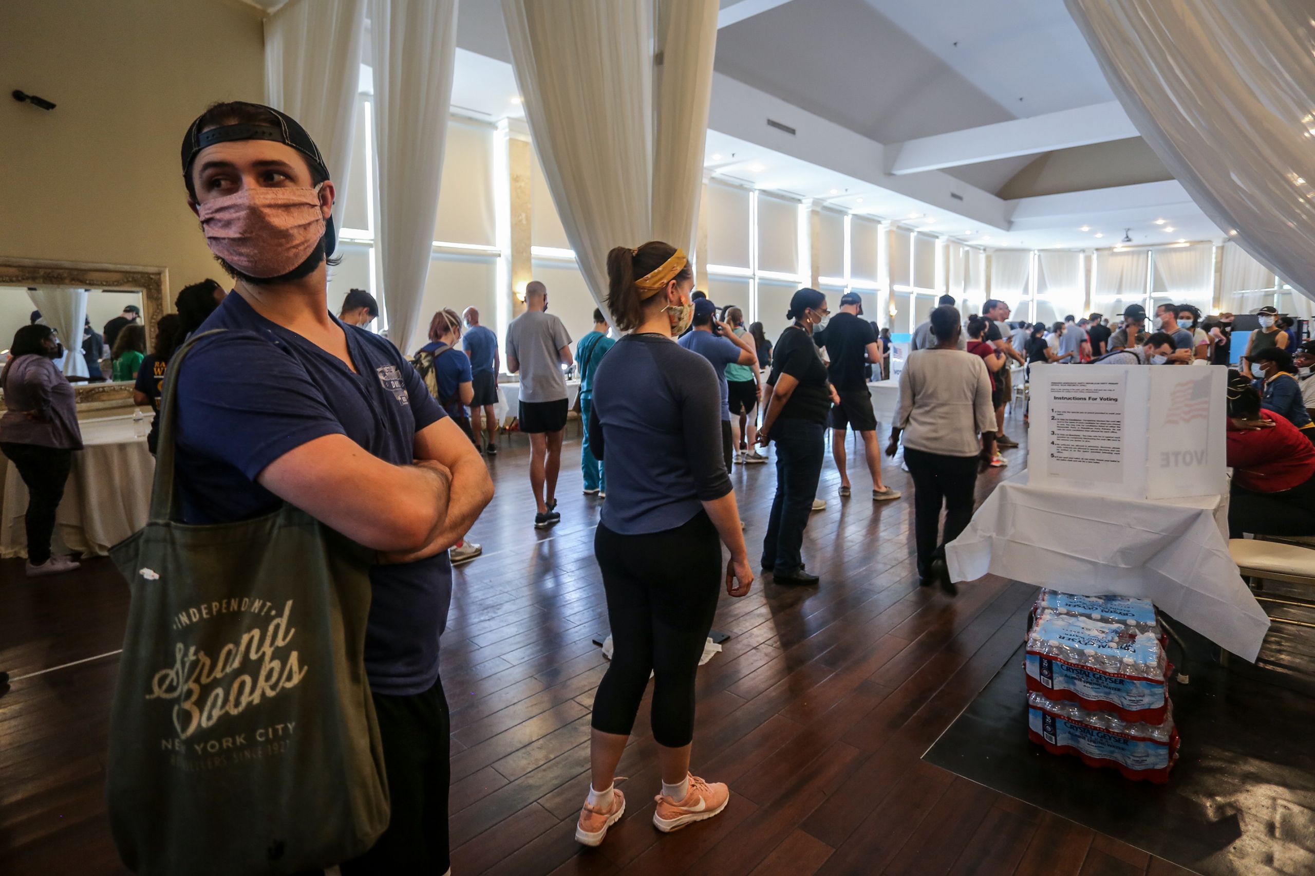 Εκλογές στις ΗΠΑ: Τηλεφωνική «εκστρατεία» ζητούσε από τους πολίτες να μείνουν σήμερα στο σπίτι τους