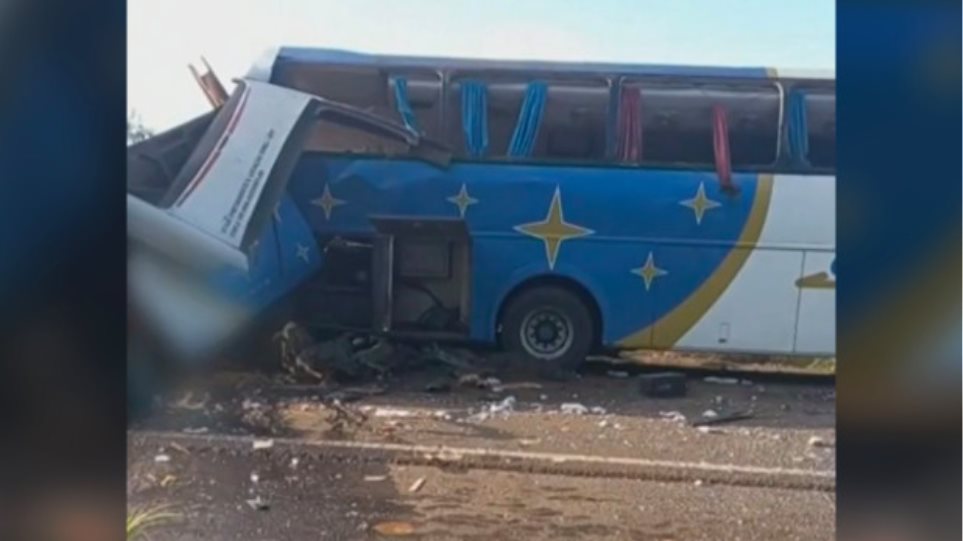 Βραζιλία: Τουλάχιστον 37 νεκροί από σφοδρή σύγκρουση λεωφορείου με φορτηγό στην Ταγκουάι