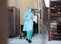 Γηροκομείο Θεσσαλονίκη: Εντοπίστηκαν πολλά κρούσματα σε οίκο ευγηρίας Γηροκομείο Θεσσαλονίκη: Εντοπίστηκαν πολλά κρούσματα σε οίκο ευγηρίας