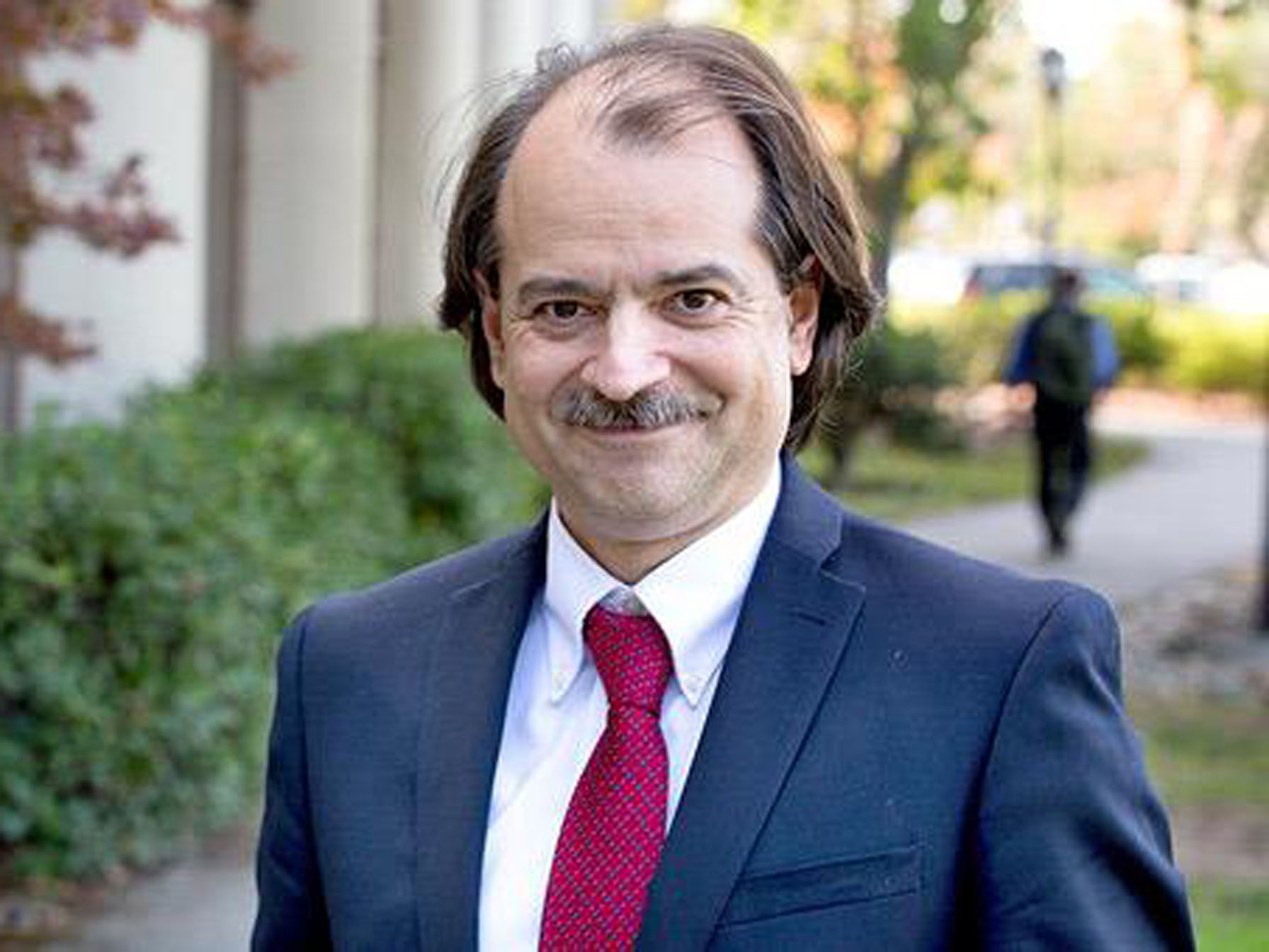 Δεν είναι επιδημιολογία αυτό – Σφοδρή κριτική του Καθηγητή Ιωαννίδη για τη διαχείριση του κορωνοϊού στη χώρα