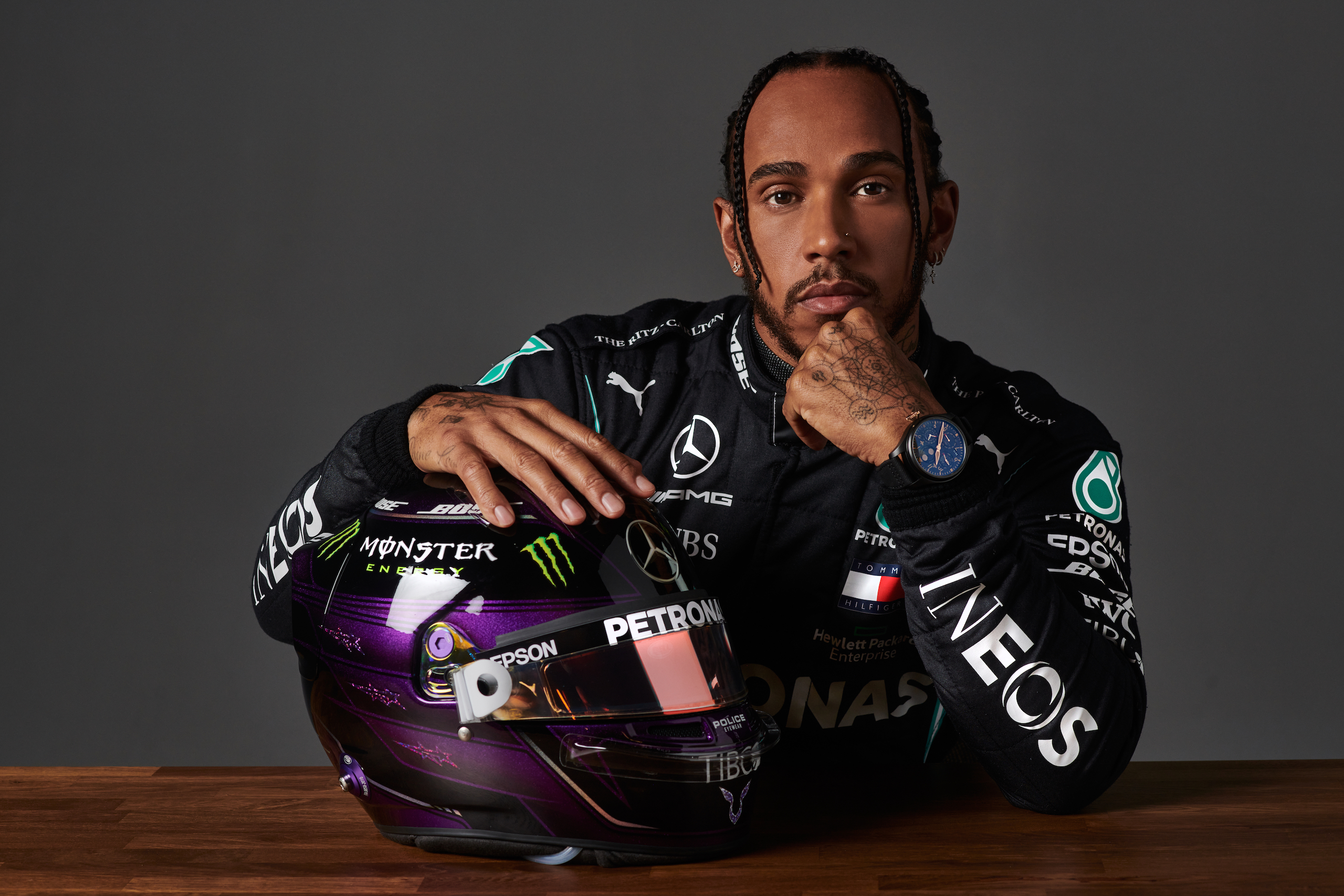 Η IWC Schaffhausen συγχαίρει την Mercedes-AMG Petronas Motorspor και τον Lewis Hamilton