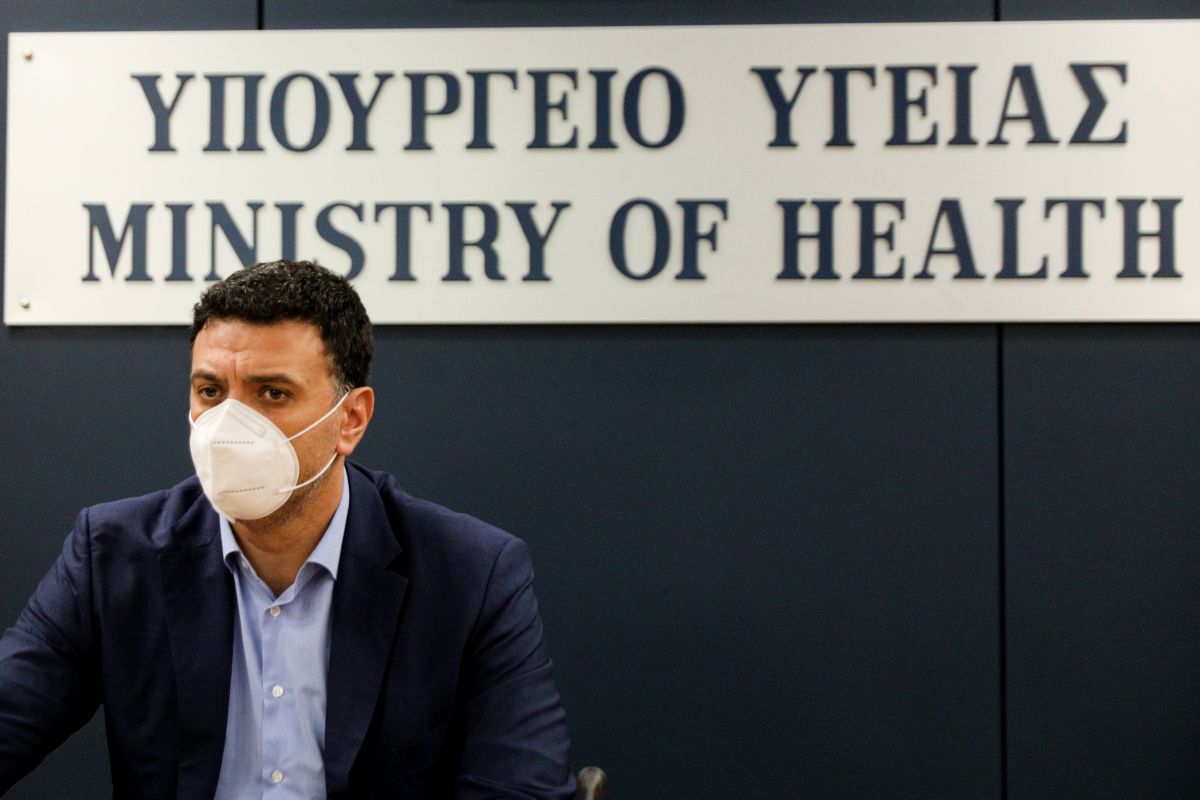 Ενημερώσεις για κορωνοϊό: Περισσότερες μέρες και με συμμετοχή Κικίλια