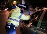 Απαγόρευση κυκλοφορίας: Κυκλοφοριακό χάος από δεκάδες μπλόκα το βράδυ στην Αθήνα Απαγόρευση κυκλοφορίας: Κυκλοφοριακό χάος από δεκάδες μπλόκα το βράδυ στην Αθήνα