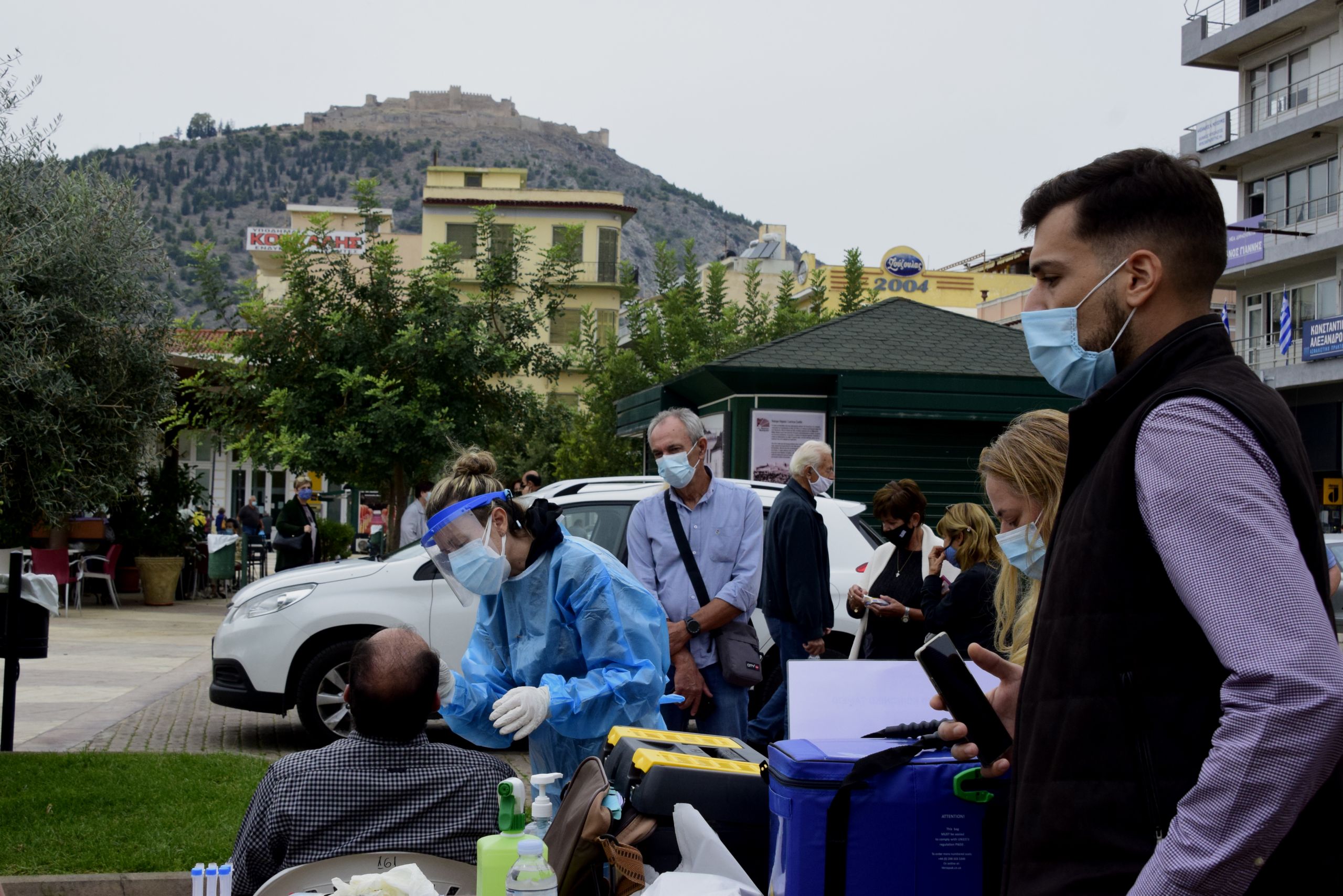 ΠΟΥ κορωνοϊός: Να μη χρησιμοποιούνται rapid tests σε σύνορα και αεροδρόμια