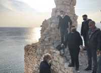 Σεισμός Σάμος: Αυτοψία Μενδώνη στα μνημεία του νησιού που επλήγησαν Σεισμός Σάμος: Αυτοψία Μενδώνη στα μνημεία του νησιού που επλήγησαν