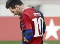 Μπαρτσελόνα: Ο συγκινητικός αποχαιρετισμός του Μέσι στον Μαραντόνα και το πρόστιμο Μπαρτσελόνα: Ο συγκινητικός αποχαιρετισμός του Μέσι στον Μαραντόνα και το πρόστιμο