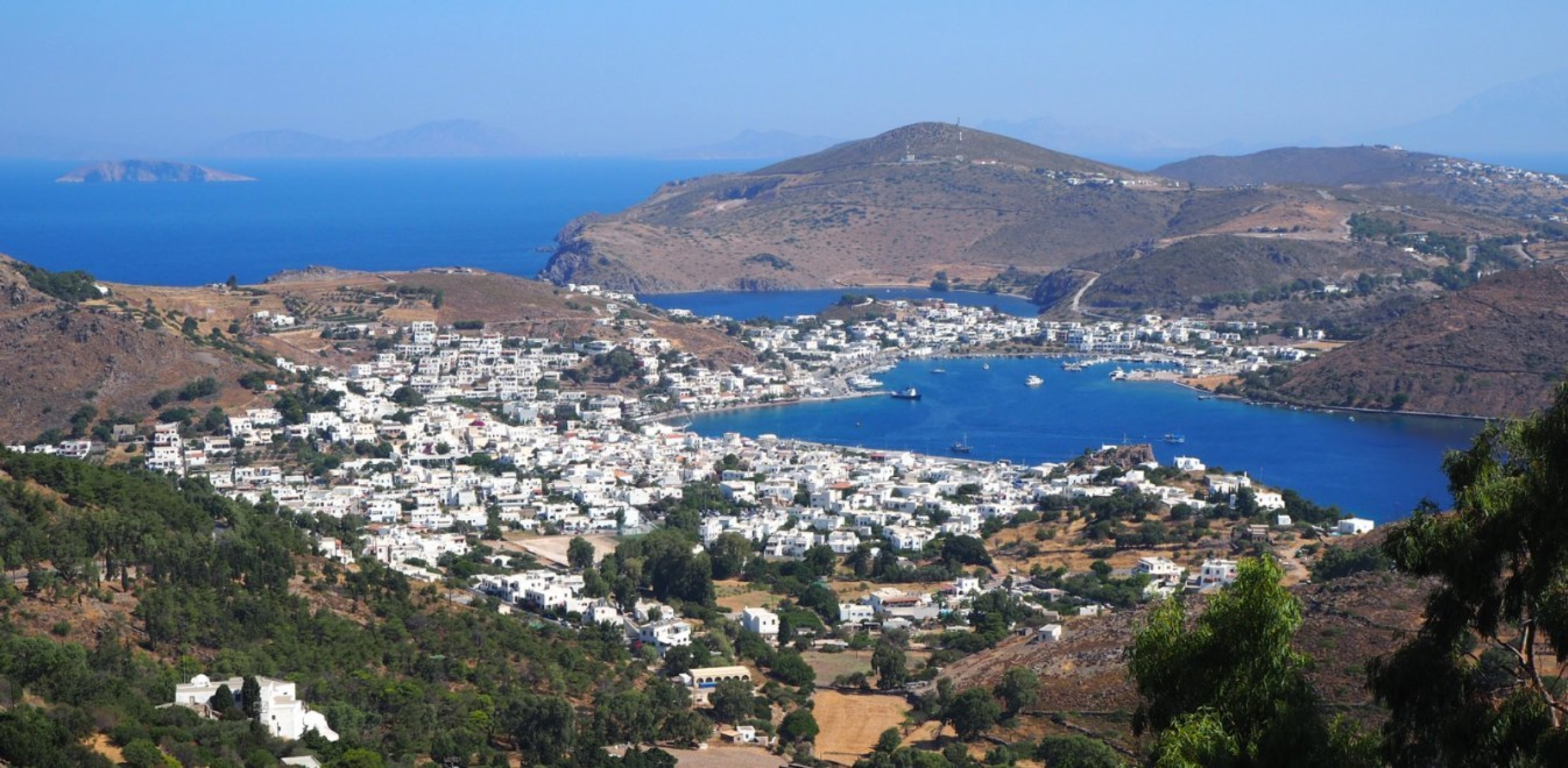 Πάτμος κορωνοϊός: 21 κρούσματα με διασπορά σε μαθητές – Φήμες για κορωνοπάρτι κοσμικής Αθηναίας
