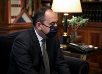 Πλακιωτάκης κορωνοϊός: Κρίσιμο το επόμενο 48ωρο για τον υπουργό