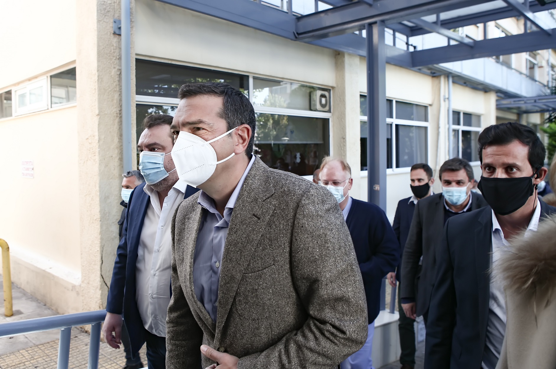 Αλέξης Τσίπρας: Προσπαθούν να φορτώσουν ευθύνες στην επιτροπή για να ξεφορτωθούν τις δικές τους
