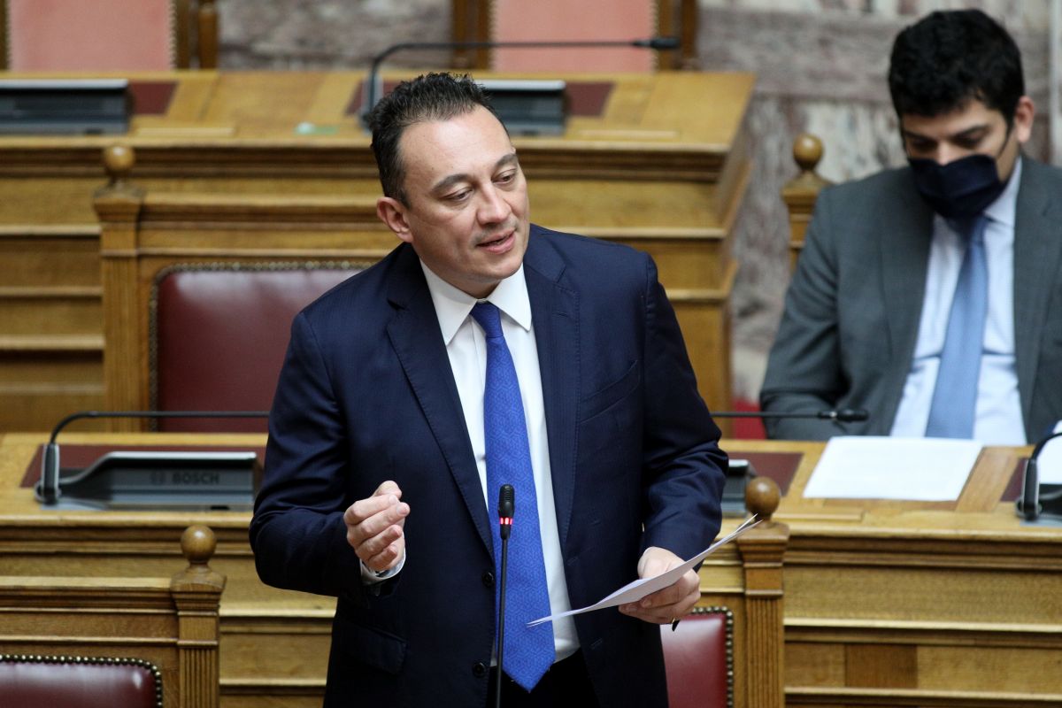 Κώστας Βλάσης: Η Τουρκία να σεβαστεί τον χαρακτήρα της Αγιά Σοφιάς και της Μονής της Χώρας