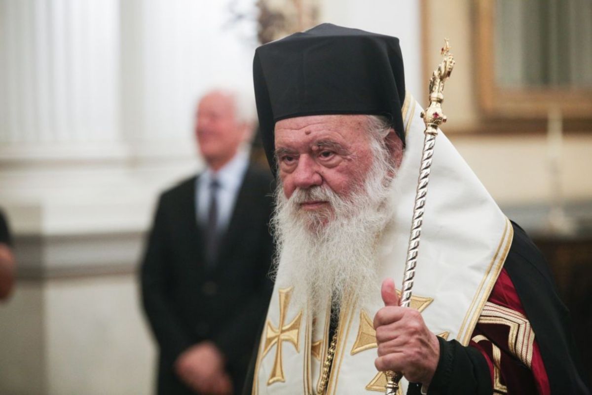 Το χριστουγεννιάτικο μήνυμα Ιερώνυμου: Ο Xριστιανός είναι άνθρωπος της ελπίδας