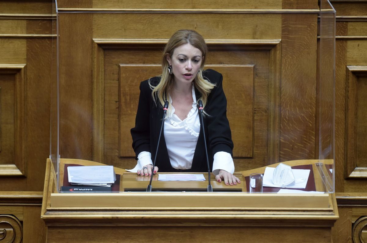 Αγγελική Αδαμοπούλου: Άρθηκε η ασυλία της βουλευτή του ΜεΡΑ25 – Πυρά από την αντιπολίτευση