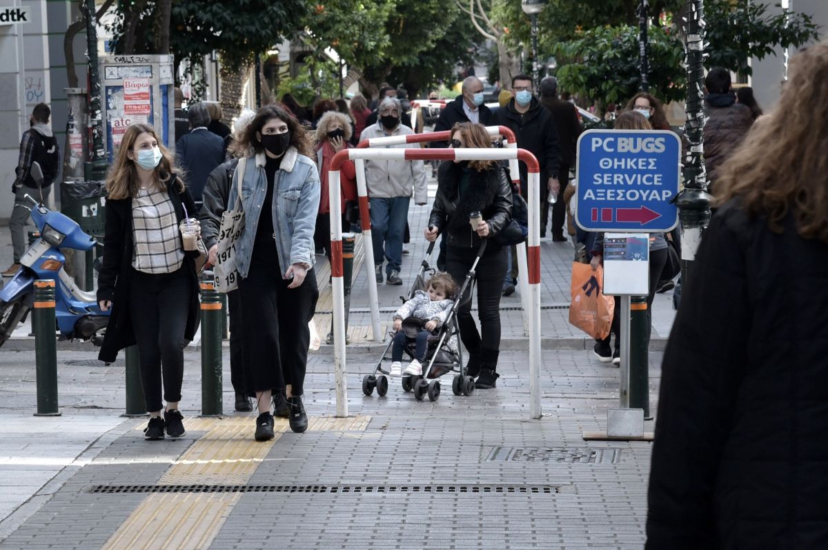 Κίνηση: Αρκετοί είναι αυτοί που βγήκαν για τις αγορές τους σήμερα