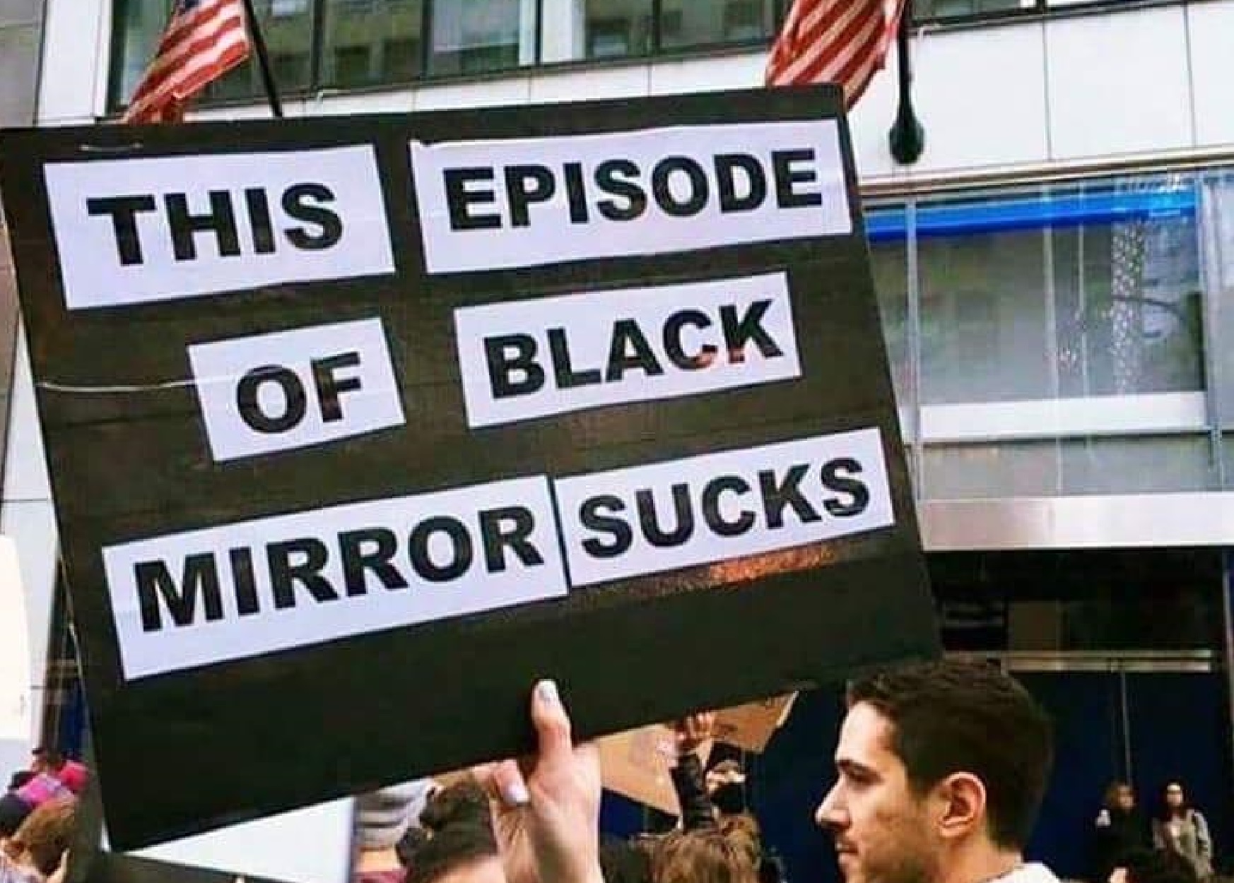 Ο δημιουργός του Black Mirror ετοιμάζει mockumentary για το 2020