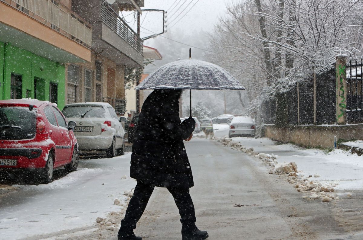 Κακοκαιρία Ελλάδα: Ήρθαν τα πρώτα χιόνια – Πού έπεσε περισσότερο η θερμοκρασία