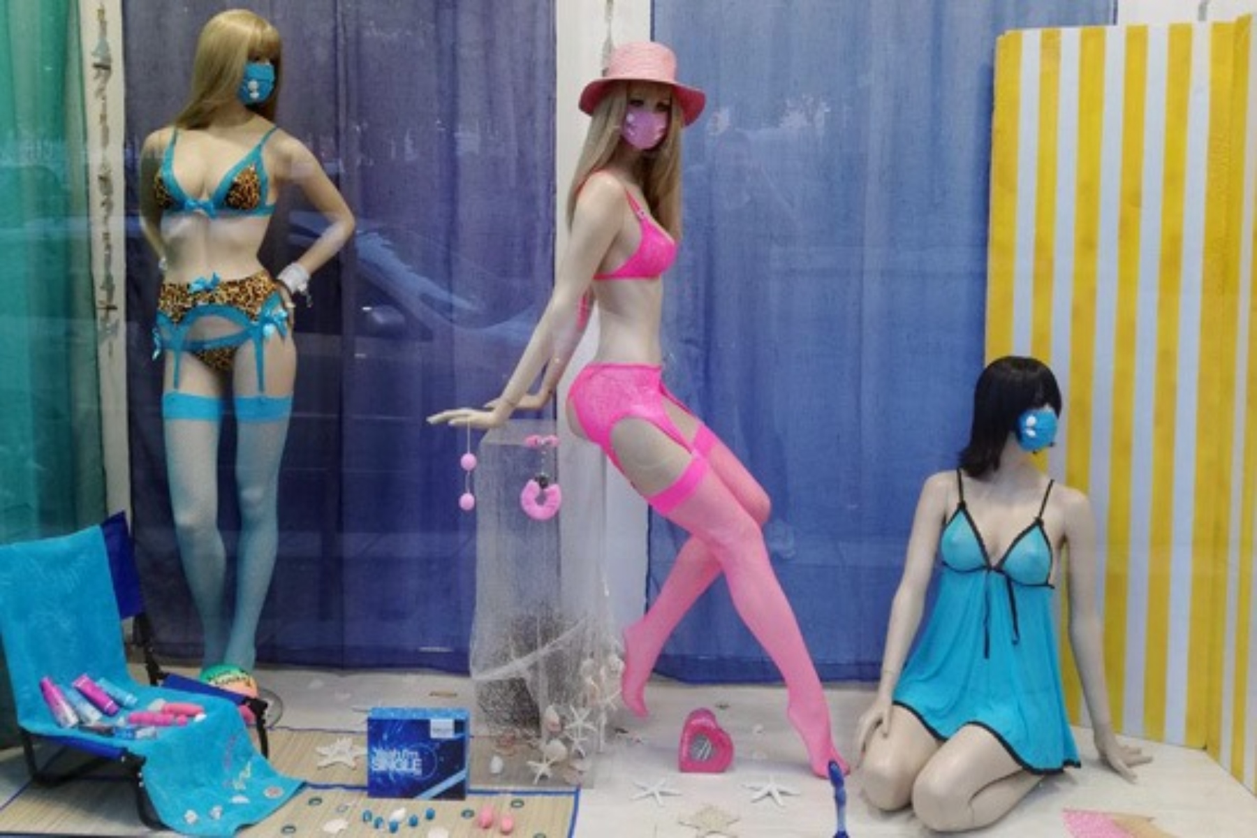 Ξεπουλάνε τα Sex Shops στην Θεσσαλονίκη