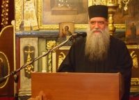 Διασωληνώθηκε Αρχιμανδρίτης που κοινωνούσε πιστούς εν μέσω καραντίνας Διασωληνώθηκε Αρχιμανδρίτης που κοινωνούσε πιστούς εν μέσω καραντίνας